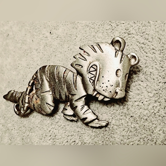 Vintage JJ pewter tone oversized costume tiger boy, funny, quirky, campy - Picture 3 of 5